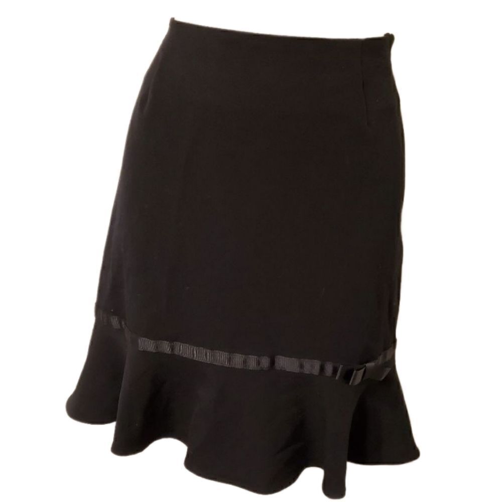 Black skirt - Picture 1 of 4